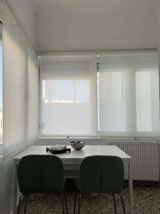 Cozy, Spacious, Newly Renovated Flat In Adamas 外观 照片