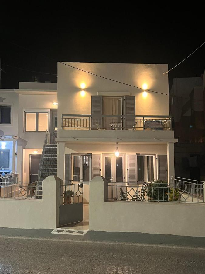 Cozy, Spacious, Newly Renovated Flat In Adamas 外观 照片